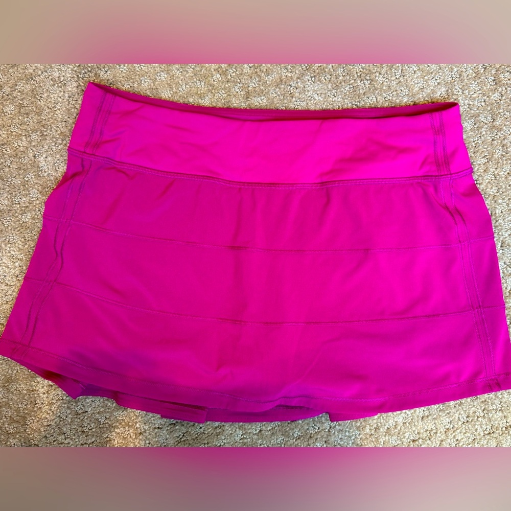 Lululemon, size 8, pace rival skirt